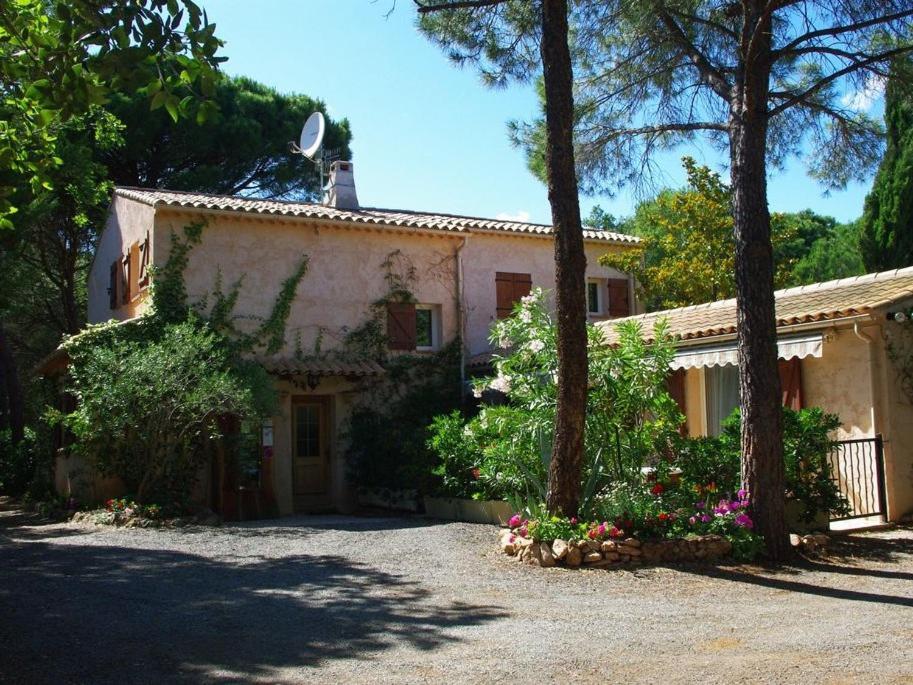 Location Villa Et Studios ロクブリューヌ・シュル・アルジャン 部屋 写真