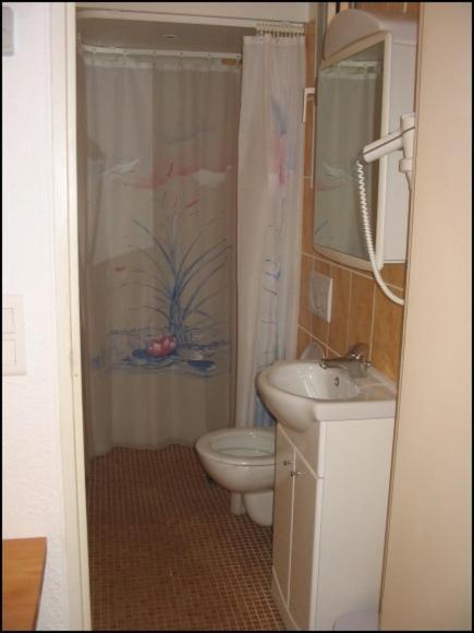 Location Villa Et Studios ロクブリューヌ・シュル・アルジャン 部屋 写真
